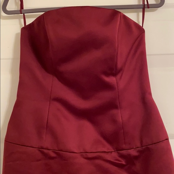 Beautiful Strapless Gown - Picture 5 of 7